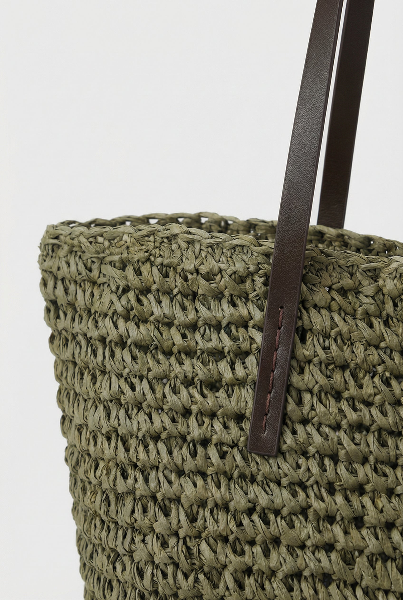 Women Tote Bag Woven Fabric Lightweight Spacious Eco-Friendly Design for Beach or Daily Use