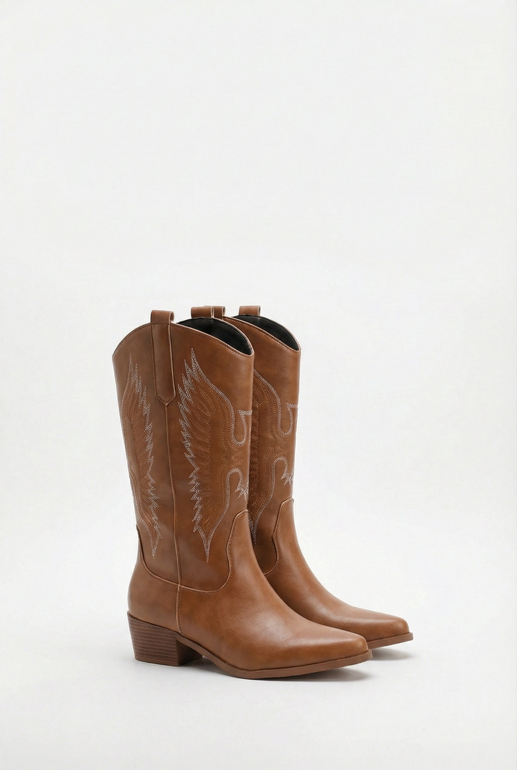 Women’s Cowboy Boots Leather Western Style Ergonomic Fit Intricate Stitching
