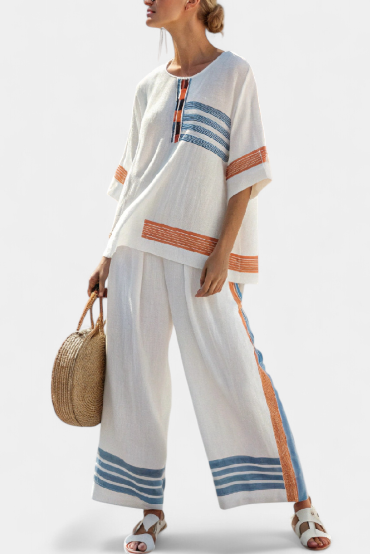 Mia | Women's Striped Blouse and Wide-Leg Pants Set 1