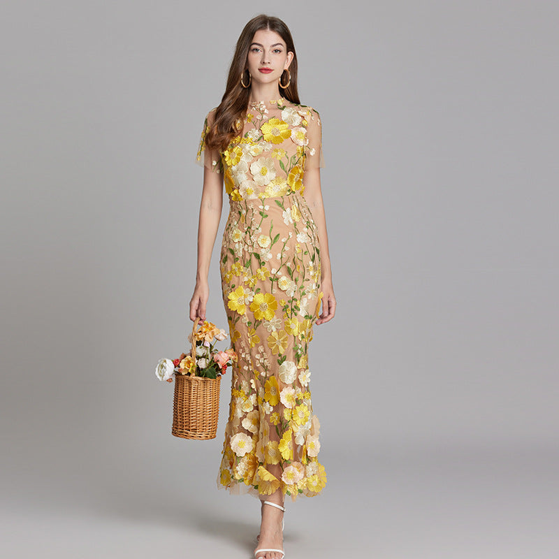 Women's Midi Dress Floral Detail V-Neck Short Sleeve