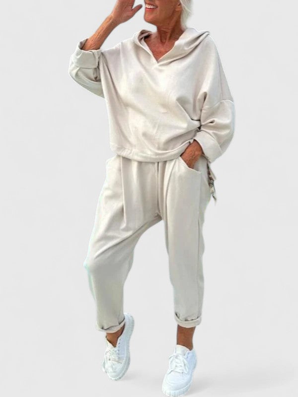 Samantha | Women's Comfortable Hooded Sweatshirt Set 7